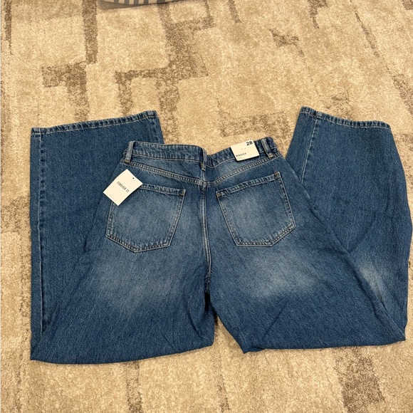 NWT- Baggy Jeans - Picture 6 of 6